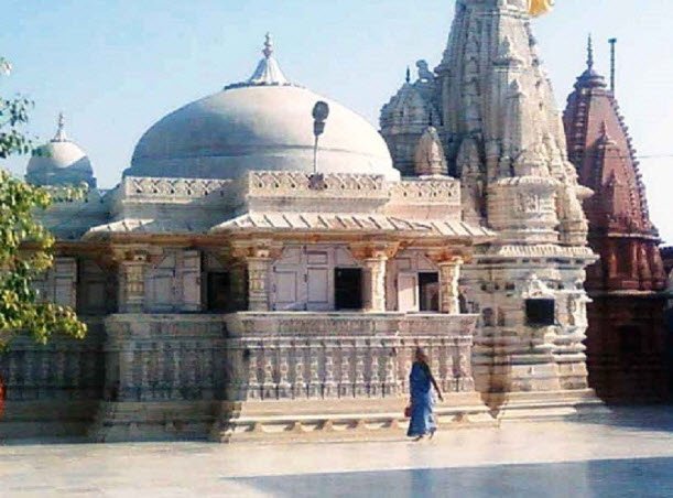 Laxmi Nath Temple, Bikaner, Rajasthan - Vushii.com Laxmi Nath Temple, Bikaner, Rajasthan - Vushii.com
